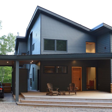 Four Season Cottage near Haliburton