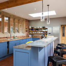 KITCHEN ISLAND