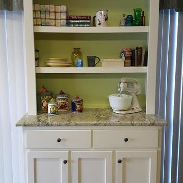 Shaker Hutch