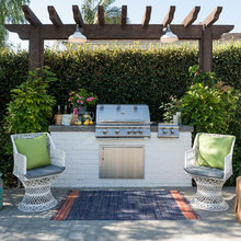 Outdoor Kitchen