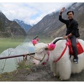 Raymond Ma's photo