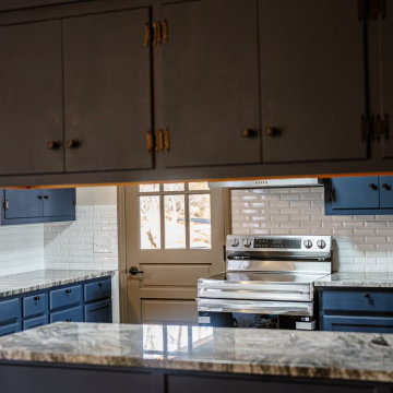 Gray Mist Granite & Whisper White Subway Tile — Rochelle, VA