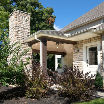 Cozy Covered Porch & Mudroom w/Dog Wash