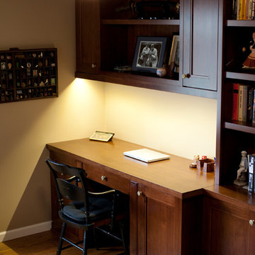 Upper Saint Clair Office Built-in