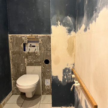 Small W/C and Shower room in Kent