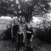 Kari Lozenski's photo