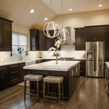 Chic and Contemporary on Ressler Rd.
