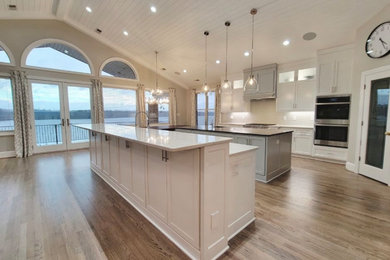 Example of a transitional kitchen design in Charlotte