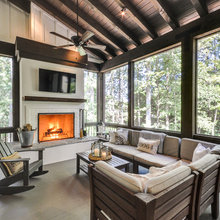 Screened in porch