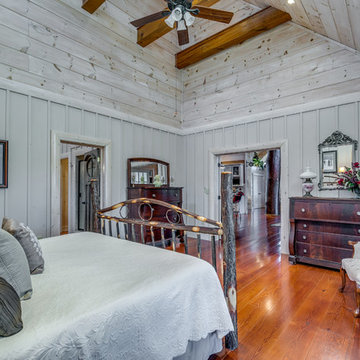 High End Rustic Home with Room for Horses in Murphy, North Carolina