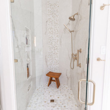 master bath with soaking tub