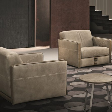 Nina Leather Armchair by Gamma Arredamenti
