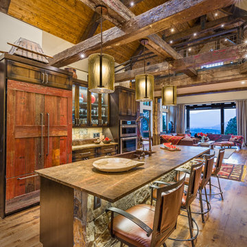 Rustic Mountain Retreat Open Kitchen
