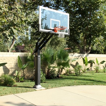 Shaun C's Pro Dunk Platinum Basketball System on a 33x29 in Westlake Village, CA