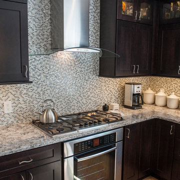 Dura Supreme Kitchen with a Contemporary Flair