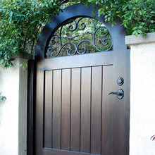 Gate