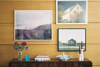 Minimalist living room photo in New York