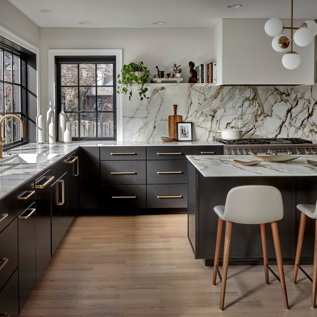 Modern Marble Kitchen