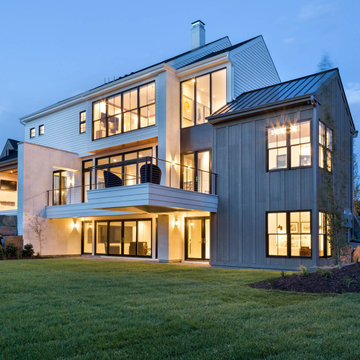 MODERN FARMHOUSE STYLE HOME