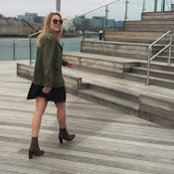 corinne perrys foto