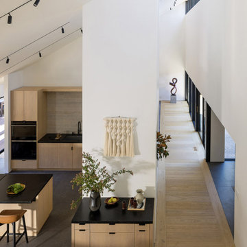 Modern Oasis in the Peninsula
