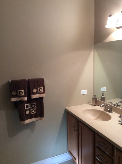 Need help choosing a new paint color for bathroom