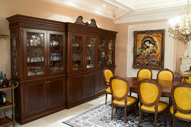 Inspiration for a timeless dining room remodel in Toronto