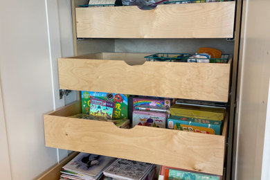 Transitional built-in closet photo in San Francisco