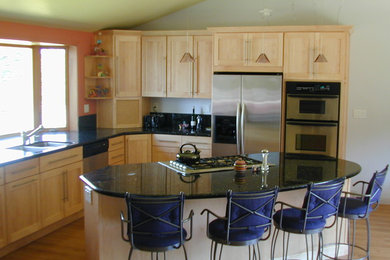 Inspiration for a contemporary kitchen remodel in San Francisco
