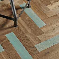 Woodworks by Ted Todd - Urban Collection - Queens and Hoxton Herringbone mix - 複合フローリング