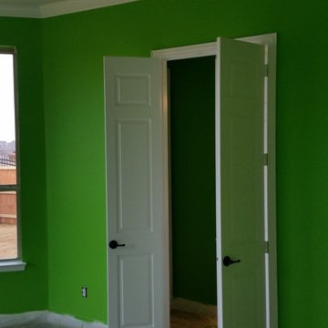 Bright, Uplifting Colors in Mansfield, TX Area