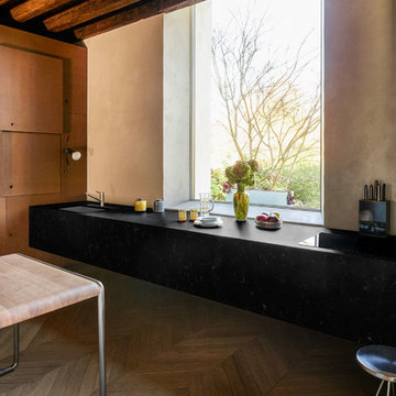 Corian® Quartz - Black Quasar
