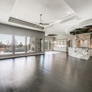 Transitional: 3,069 ft²/4 bd/3.5 bth/1ST