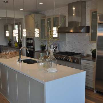 Contemporary Coastal Kitchen