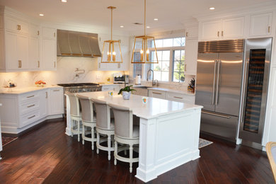 Example of a trendy kitchen design in DC Metro