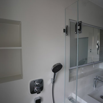 Aus einem Badezimmer wird ein Duschbad der extra Klasse