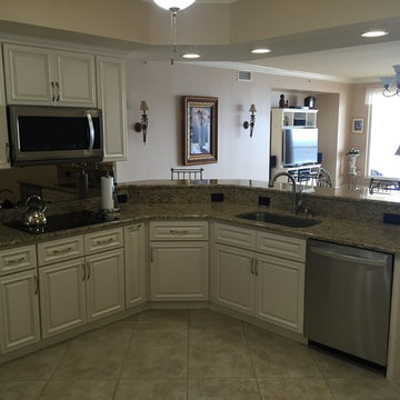 Krier Condo Kitchen Cabinets and Giallo Light Granite Counter Tops