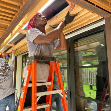 Steel & Cedar: A Stunning Pergola Takes Center Stage