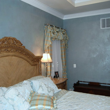 Lusterstone Plaster Finish in a Master Bedroom by Tom Taylor