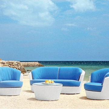 Rausch Eden Roc White Wicker Sofa and Lounge Chairs