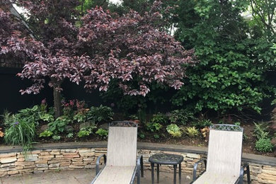 Example of a classic patio design in Boston