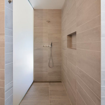 Interior - Shower