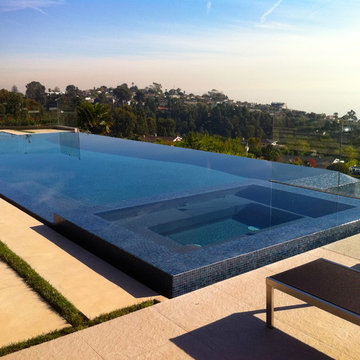 Pacific Palisades Infinity Pool