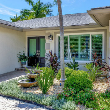 Canal Home