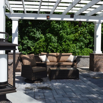 10,000-sq-ft Outdoor Paver Gallery at Yardville Supply