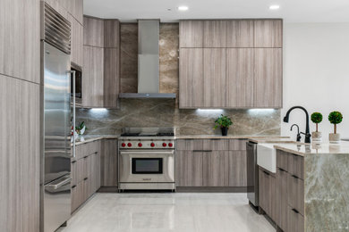 Example of a 1950s kitchen design in Miami