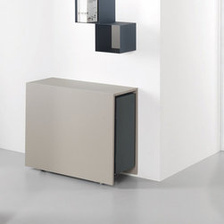 Ensemble console | closeup - Console Tables