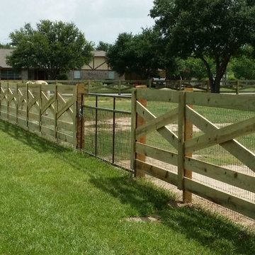 Cross Buck Fence