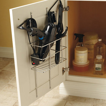 Blakely Maple Pearl Bathroom