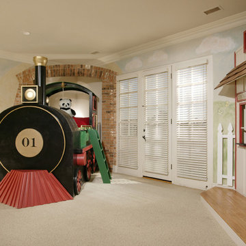 Del Mar Train-Themed Boy's Bedroom